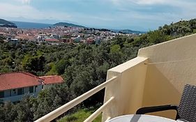 Βίλλα Κρίνη